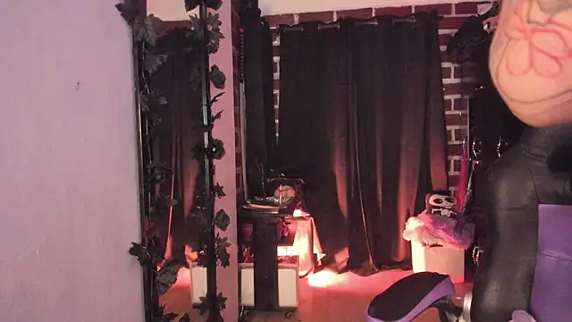 Snapshot of Katyuska_Sg1 chatting on 26, 10, 2025 Katyuska Sg1 online show from 26, 10, 2025