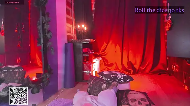 Snapshot of Katyuska_Sg1 chatting on 3, 12, 2025 Katyuska Sg1 online show from 3, 12, 2025