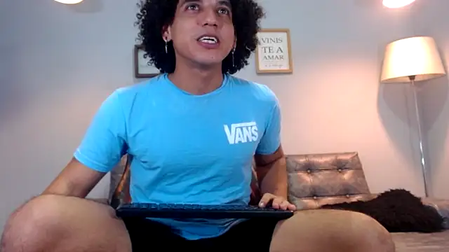 Xfire boy69 online show from 15, 11, 2025