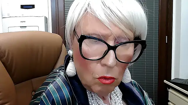 Snapshot of ROBY_SWEETHOT chatting on 13, 10, 2025 ROBY SWEETHOT online show from 13, 10, 2025