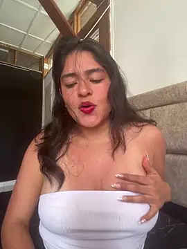 Snapshot of EmilyNoir1 chatting on 12, 6, 2026 EmilyNoir1 online show from 12, 6, 2026