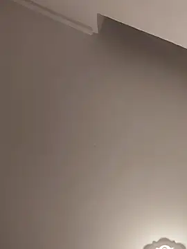 Snapshot of ScuffingBungalow chatting on 5, 10, 2025 ScuffingBungalow online show from 5, 10, 2025