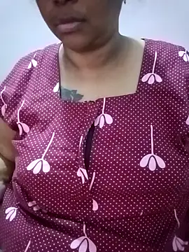 Snapshot of zara-mallus chatting on 24, 10, 2025 zara-mallus online show from 24, 10, 2025