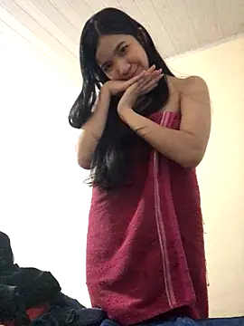 Snapshot of ashleyy20 chatting on 5, 11, 2025 ashleyy20 online show from 5, 11, 2025