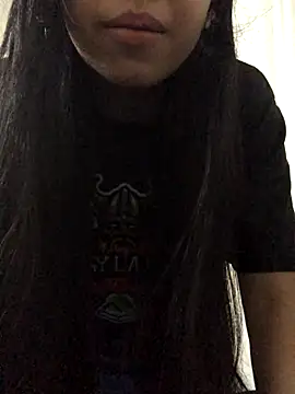 Snapshot of ashleyy20 chatting on 14, 12, 2025 ashleyy20 online show from 14, 12, 2025