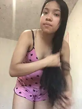 Snapshot of ashleyy20 chatting on 7, 2, 2026 ashleyy20 online show from 7, 2, 2026