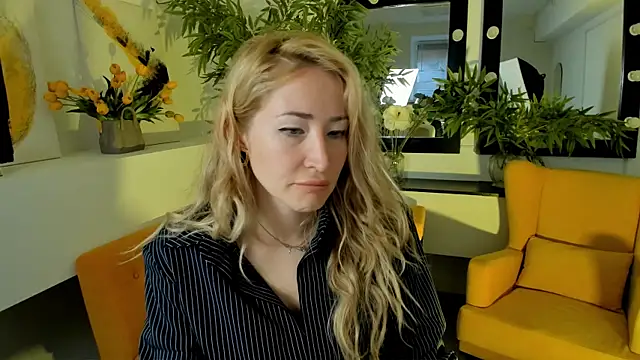 AstraMonroe online show from 29, 9, 2025