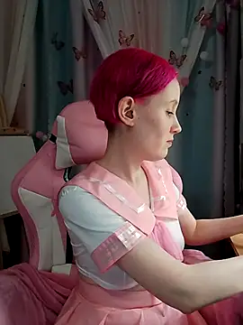 Fuzzy Unicorn online show from 2, 12, 2025