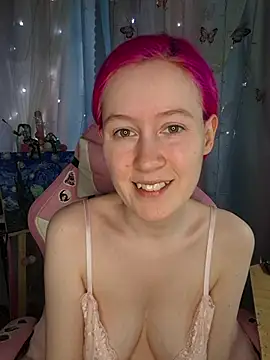 Fuzzy Unicorn online show from 14, 4, 2026