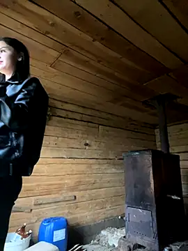 Snapshot of MiraReach chatting on 12, 9, 2025 MiraReach online show from 12, 9, 2025