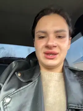 Snapshot of MiraReach chatting on 18, 9, 2025 MiraReach online show from 18, 9, 2025