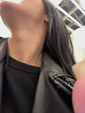 Snapshot of MiraReach chatting on 23, 9, 2025 MiraReach online show from 23, 9, 2025