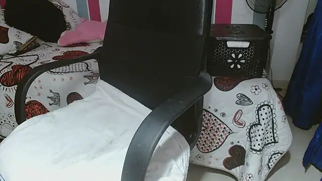 karo lovely online show from 22, 10, 2025