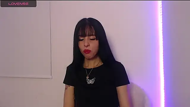 Lia  1 online show from 18, 9, 2025