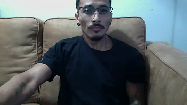 Snapshot of tanjir020 chatting on 2, 10, 2025 tanjir020 online show from 2, 10, 2025