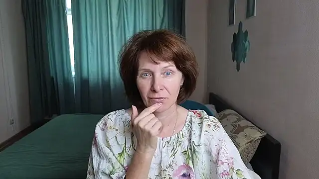 Lia Tito online show from 11, 9, 2025