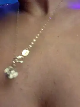 Lorena Mcfly online show from 7, 2, 2026