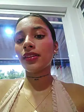 Lorena Mcfly online show from 16, 6, 2026