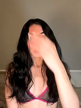 Snapshot of MonicaSalvatore chatting on 14, 12, 2025 MonicaSalvatore online show from 14, 12, 2025