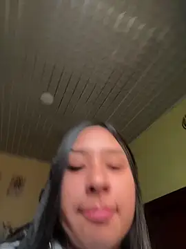 Snapshot of BELLAALEJA chatting on 3, 12, 2025 BELLAALEJA online show from 3, 12, 2025