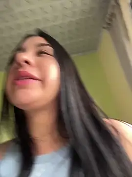 Snapshot of BELLAALEJA chatting on 18, 12, 2025 BELLAALEJA online show from 18, 12, 2025