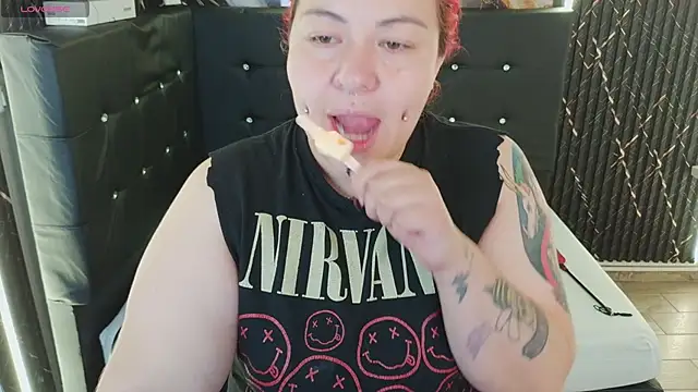 Witch Scarlet online show from 17, 4, 2026