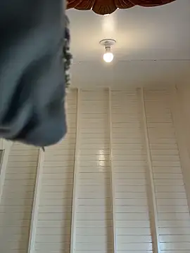 iriebusty online show from 9, 3, 2026