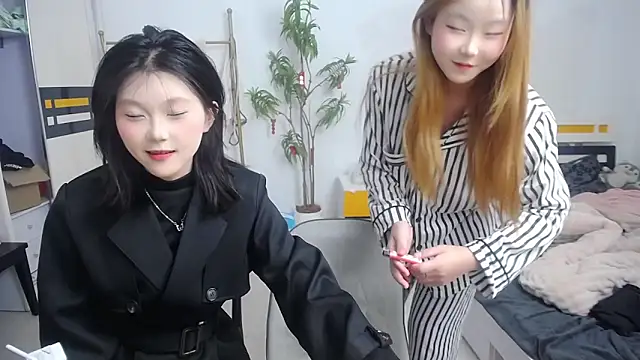 Babygirls523 online show from 26, 9, 2025