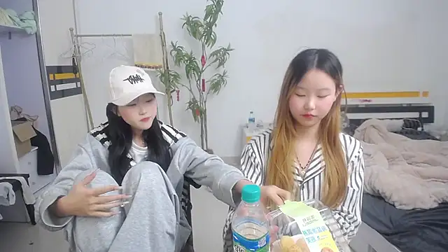 Babygirls523 online show from 23, 10, 2025