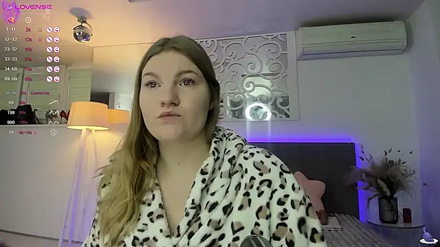 Snapshot of AshleyJoness chatting on 19, 11, 2025 AshleyJoness online show from 19, 11, 2025