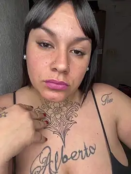 Snapshot of valen1891 chatting on 2, 10, 2025 valen1891 online show from 2, 10, 2025