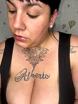 Snapshot of valen1891 chatting on 24, 10, 2025 valen1891 online show from 24, 10, 2025