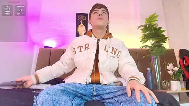 Lucass love online show from 14, 3, 2026