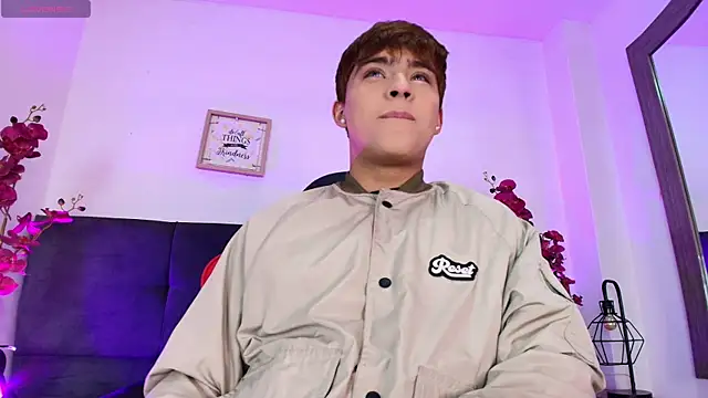 Lucass love online show from 4, 4, 2026