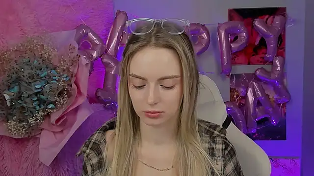 JuliaBrewwer online show from 11, 9, 2025