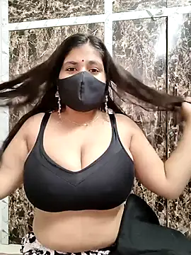 Snapshot of MISS_RIYA14 chatting on 15, 12, 2025 MISS RIYA14 online show from 15, 12, 2025