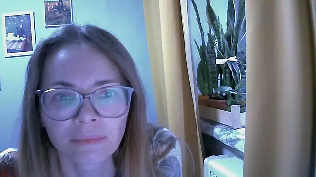 Snapshot of SEA_Dream chatting on 18, 11, 2025 SEA Dream online show from 18, 11, 2025