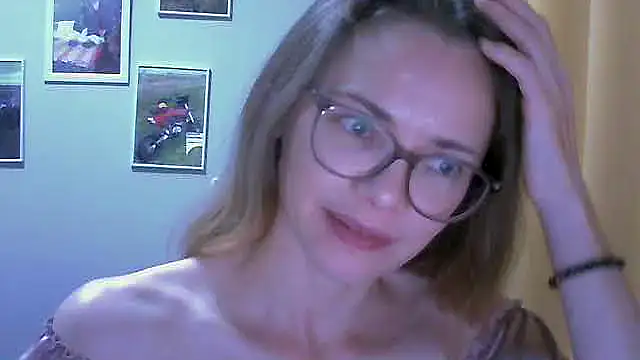 Snapshot of SEA_Dream chatting on 27, 11, 2025 SEA Dream online show from 27, 11, 2025