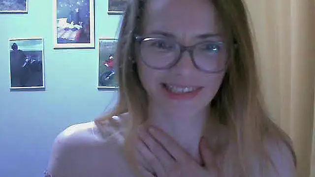 Snapshot of SEA_Dream chatting on 27, 11, 2025 SEA Dream online show from 27, 11, 2025