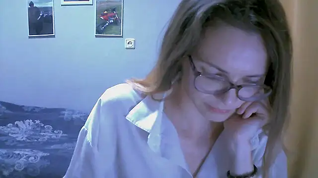 Snapshot of SEA_Dream chatting on 28, 11, 2025 SEA Dream online show from 28, 11, 2025