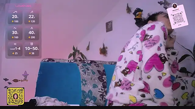 Snapshot of Nocturnawitch chatting on 24, 10, 2025 Nocturnawitch online show from 24, 10, 2025