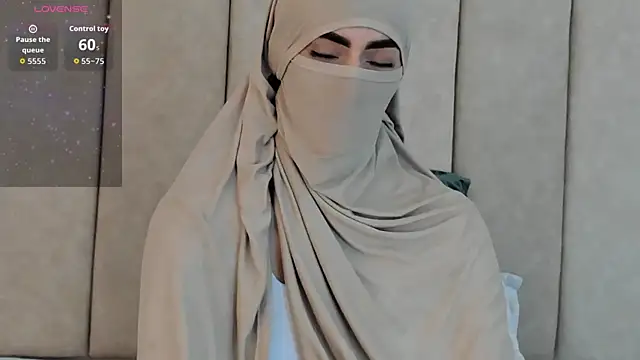  Zahiira  online show from 29, 11, 2025