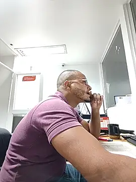 Snapshot of SanChacal5694 chatting on 11, 5, 2026 SanChacal5694 online show from 11, 5, 2026