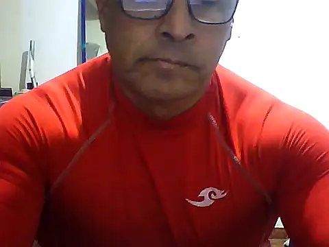 Snapshot of sexigym35 chatting on 25, 9, 2025 sexigym35 online show from 25, 9, 2025