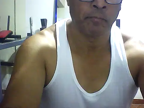 Snapshot of sexigym35 chatting on 1, 10, 2025 sexigym35 online show from 1, 10, 2025