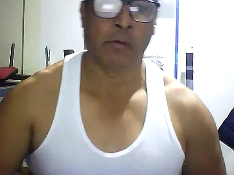 Snapshot of sexigym35 chatting on 8, 10, 2025 sexigym35 online show from 8, 10, 2025