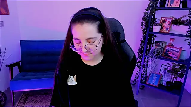 VirtuallVoyant online show from 1, 10, 2025