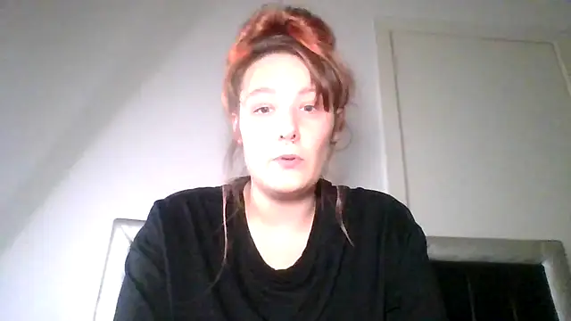 ScottoshThickThighs online show from 2, 12, 2025