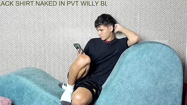 Snapshot of willy_sexxx18 chatting on 6, 11, 2025 willy sexxx18 online show from 6, 11, 2025