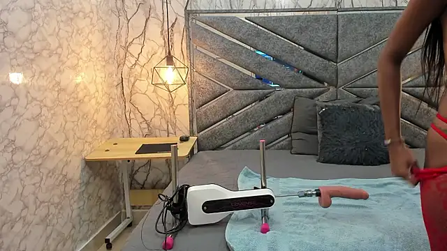 SASHA BROWNIE   online show from 2, 3, 2026